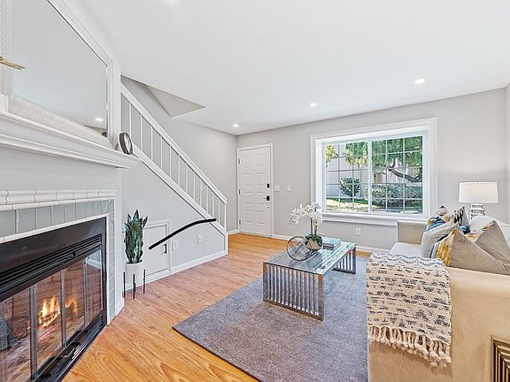 5th image of 4183 Blackford Cir