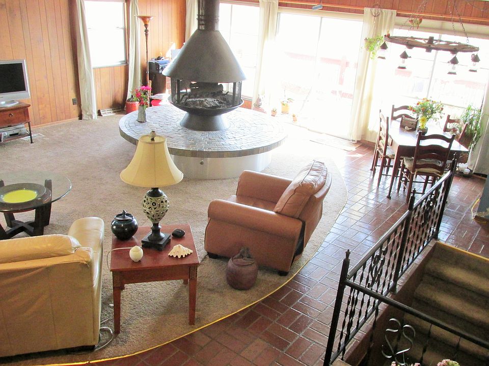 1st image of 13413 Lakeview Dr