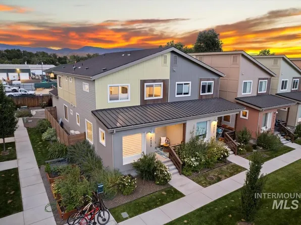 4539 N Freeride Ln, Garden City, ID 83714