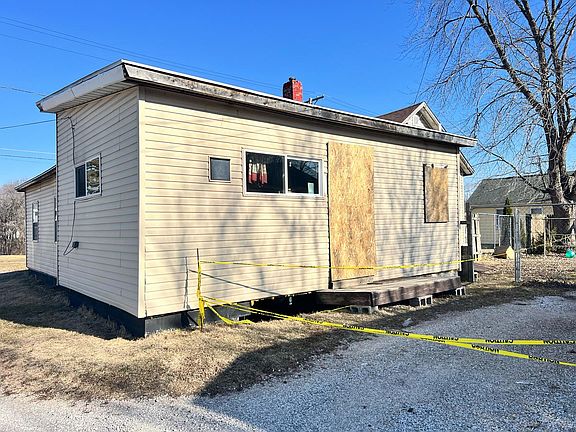 4th image of 307 E Bronson St