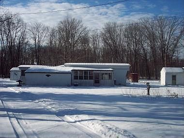 2nd image of 1028 Victory Church Rd