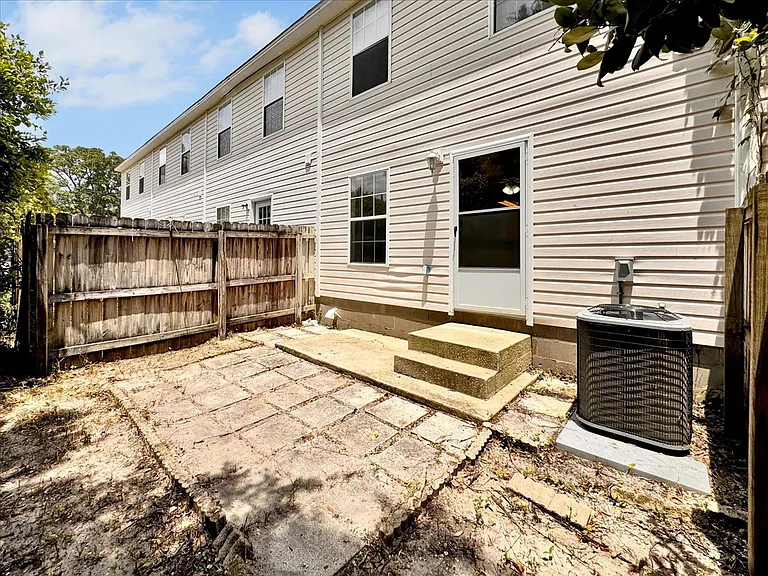 994 Scenic Oak Ln — Photo 27