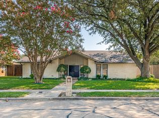 2824 Staffordshire Dr, Carrollton, TX 75007