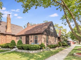 825 Manchester Ave, Westchester, IL