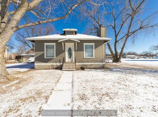 1140 N Main St, Henderson, NE 68371