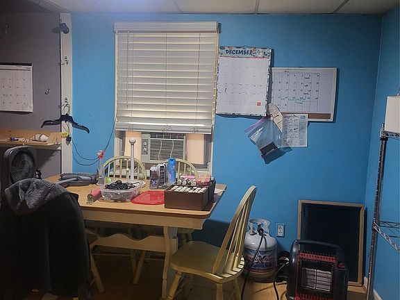 4th image of 3231 Douglas Way Ln