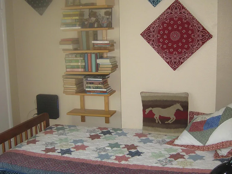 386 Hemlock Ave — Photo 10