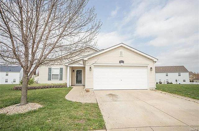 1st image of 405 Summit Oaks Cir