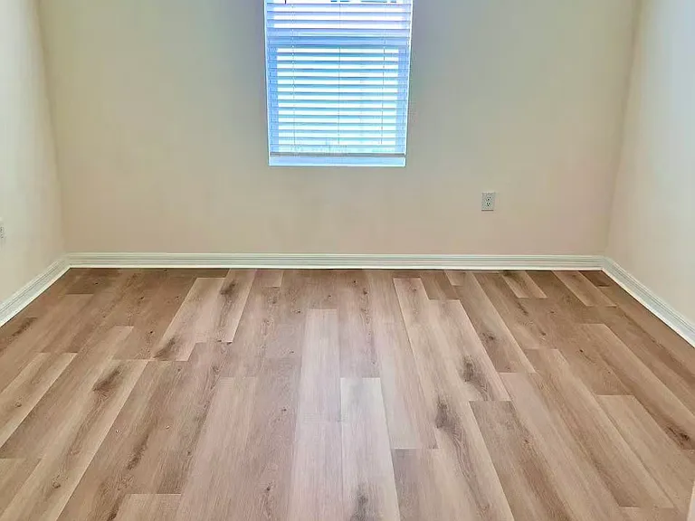 2730 Deep Creek Ave — Photo 9