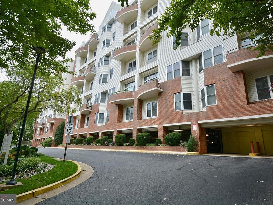 1st image of 301 S Reynolds St APT 616