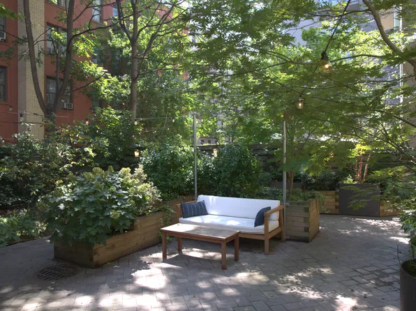 15 East 19th Street image 14 of 19