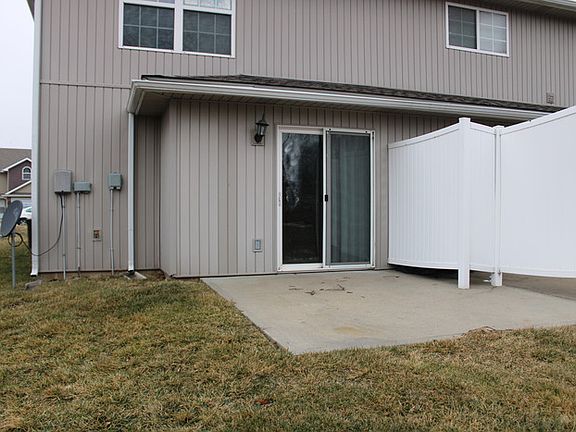 3rd image of 13715 Post Oak Ln