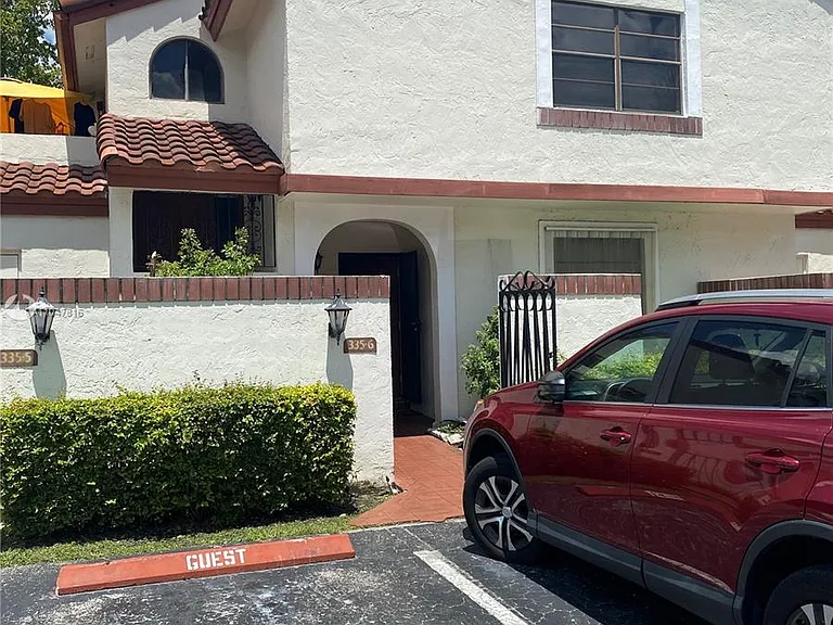 335 Ives Dairy Rd #A33506 — Photo 12