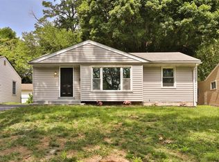 125 Chateau Dr, Florissant, MO