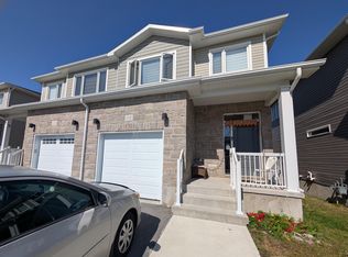 1226 Max Cres, Kingston, ON K7P0P3