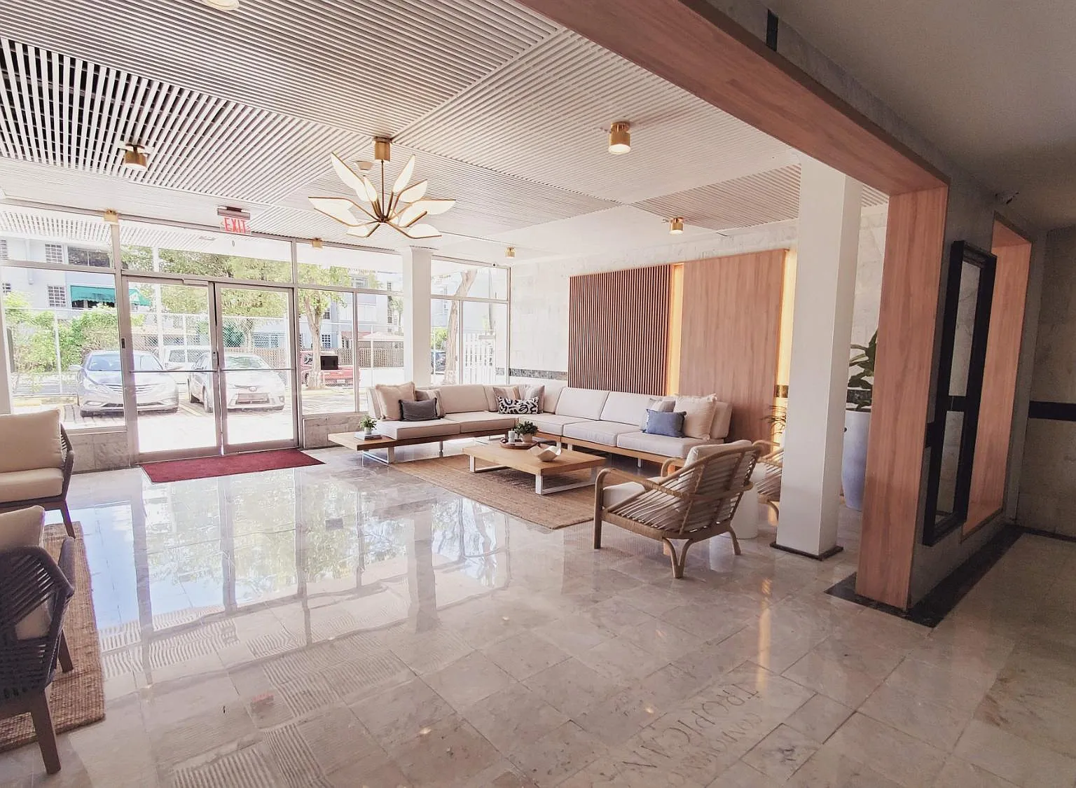 Tropicana (Condominio) — Photo 2