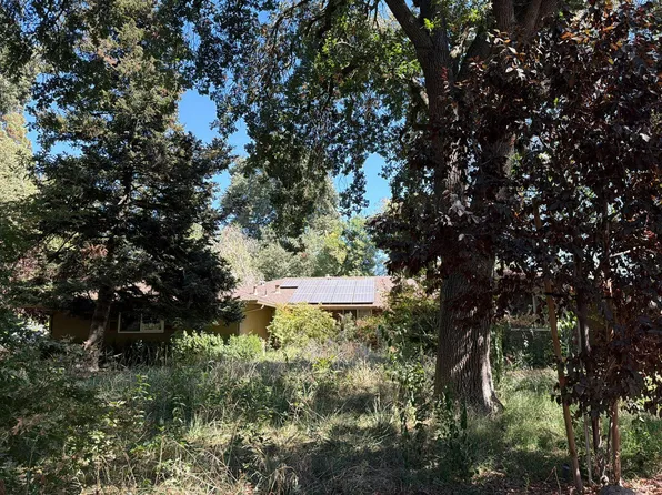 5120 E Shippee Ln, Stockton, CA 95212