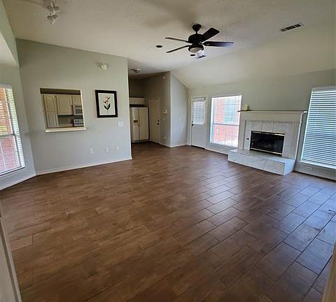 3rd image of 9900 Dixon Ct
