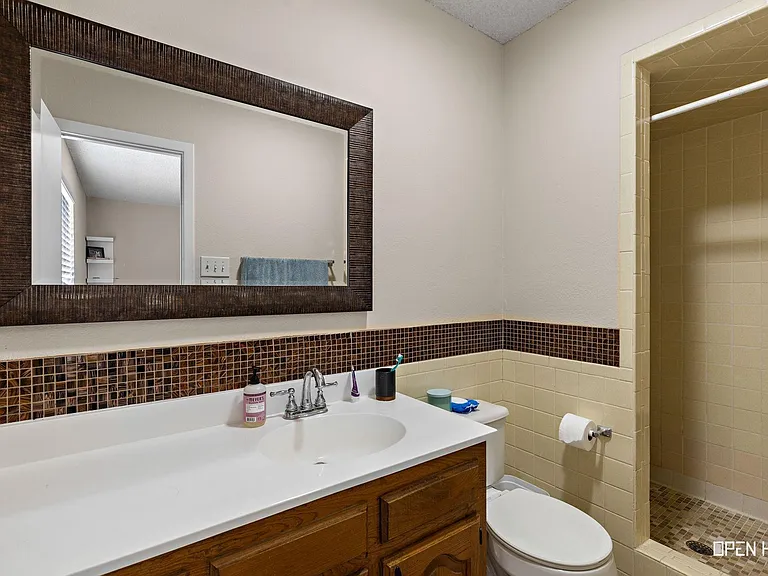 2810 Fleming Rd — Photo 17