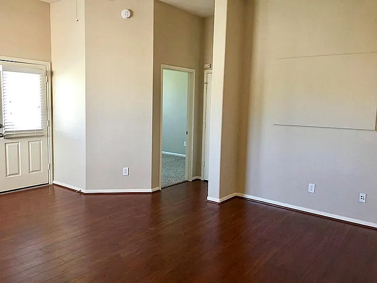 6343 Richland Hills Dr — Photo 12