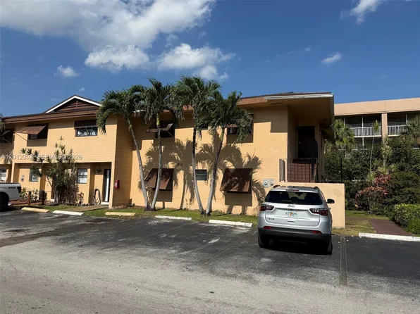 6850 NW 173rd Dr APT 109, Hialeah, FL 33015