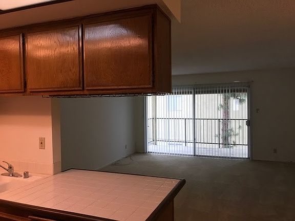 2nd image of 1865 Plaza Del Amo APT 8