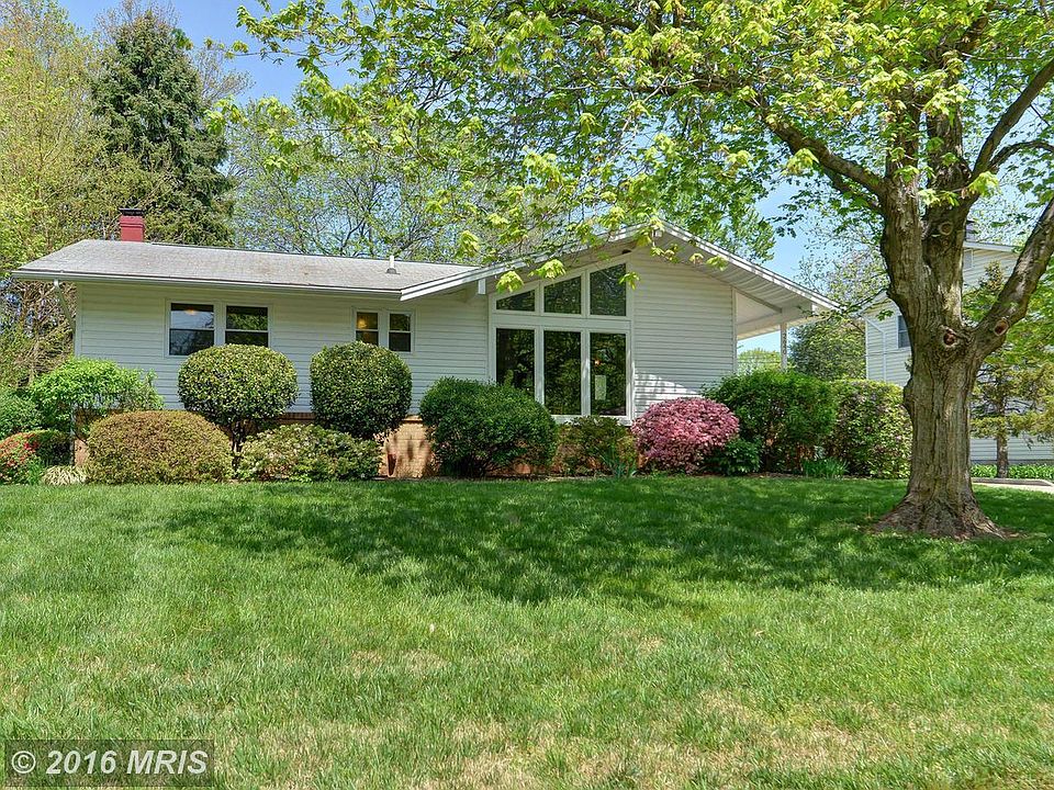 1st image of 2640 Depaul Dr