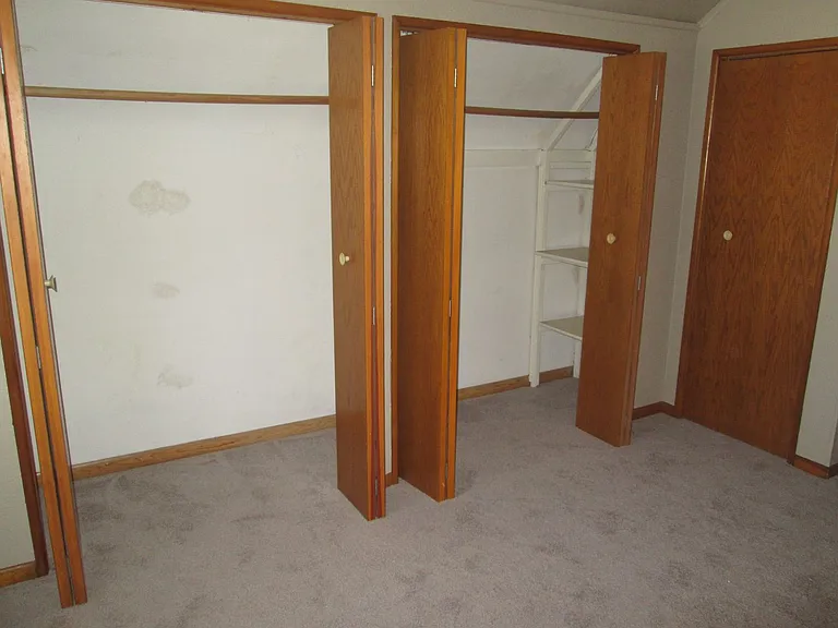 903 S Dodge St — Photo 12