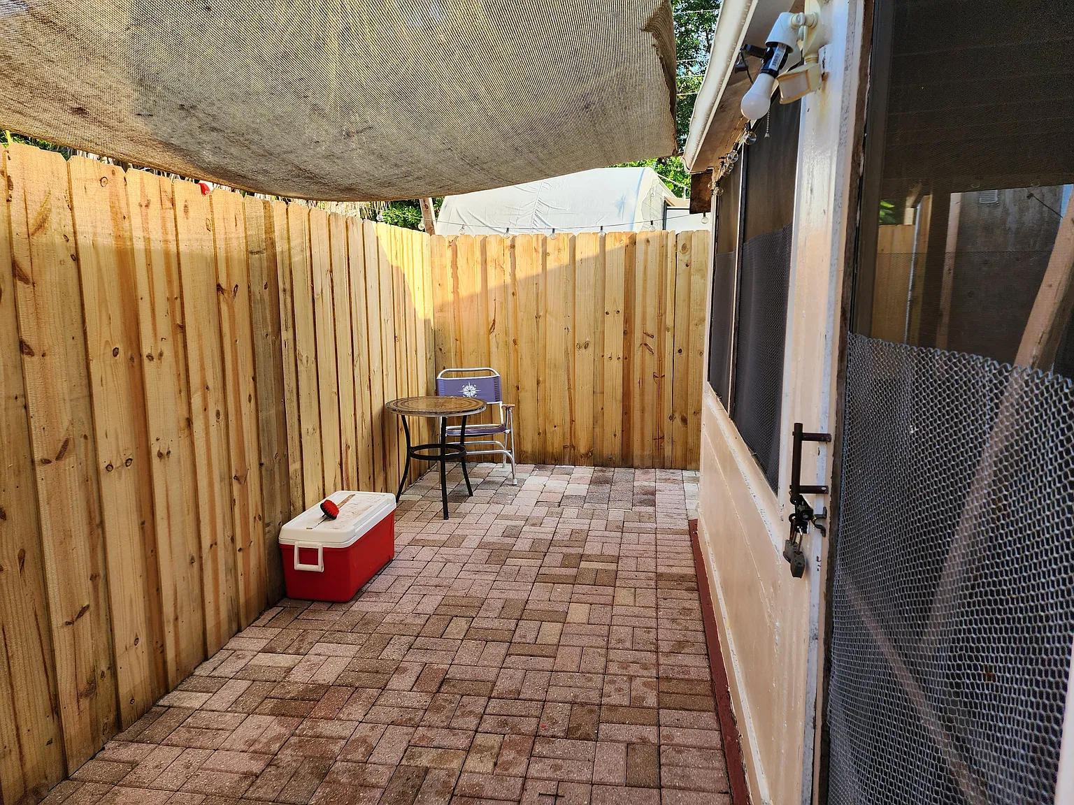 1801 NE 51st Ct — Photo 4