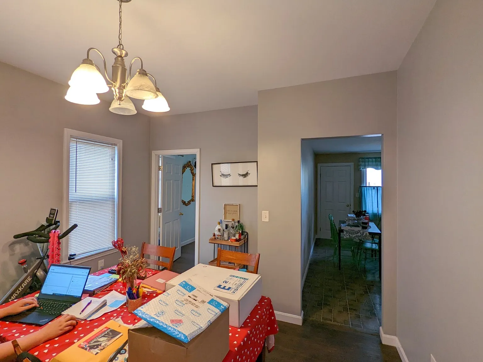2 bed, 900 sqft, $2,600 — Photo 4