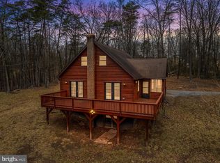 193 Country Ridge Ln, Berkeley Springs, WV 25411