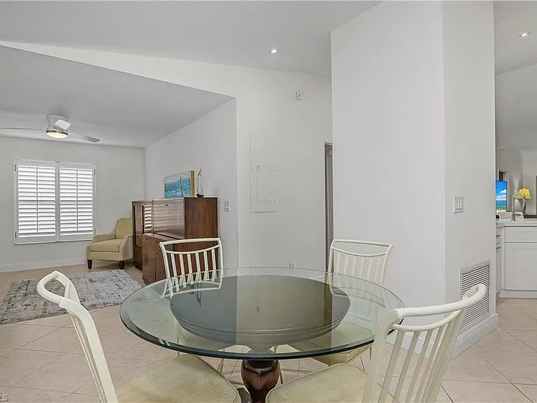 853 Tanbark Dr #201 — Photo 16