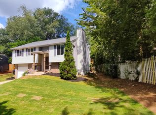 710 Singing Hills Ct, Roswell, GA 30076