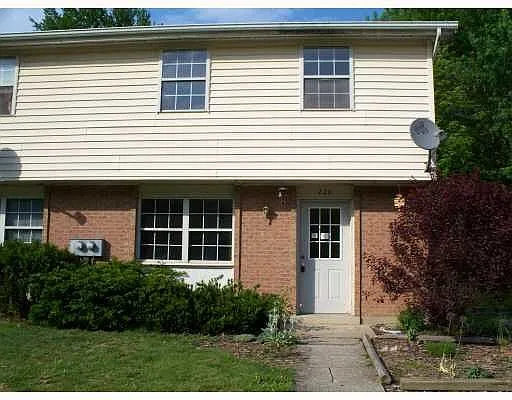 206 Valley Stream Dr photo 1