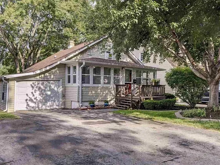 2338 N 69th St — Photo 35