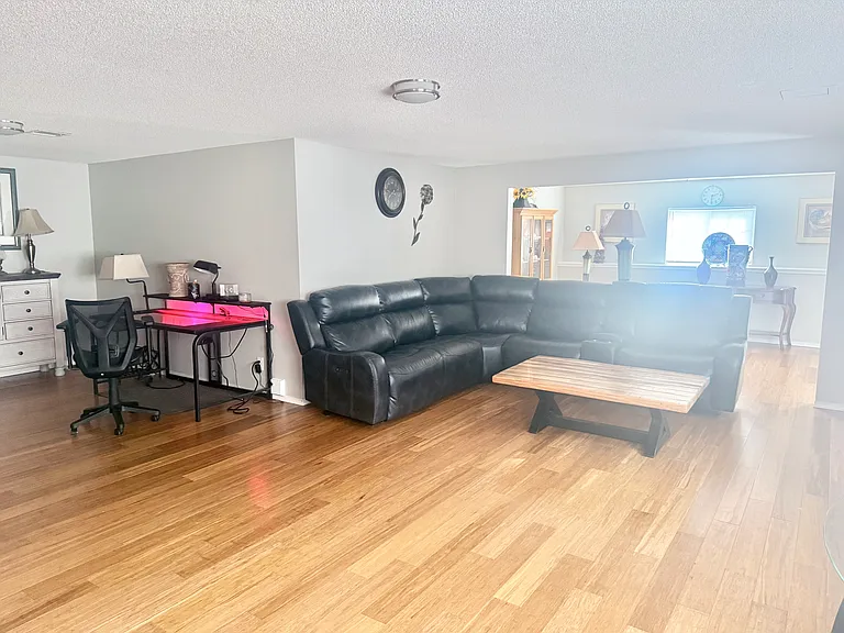 12332 E Lincoln Ct — Photo 3