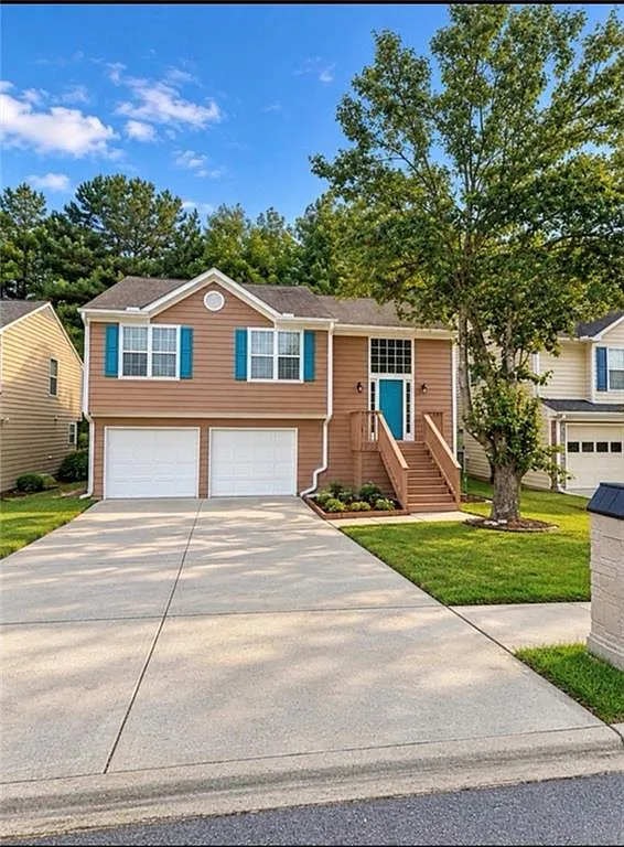 4 bed, 3.5 bath, 1759 sqft, $2,300 — Photo 1