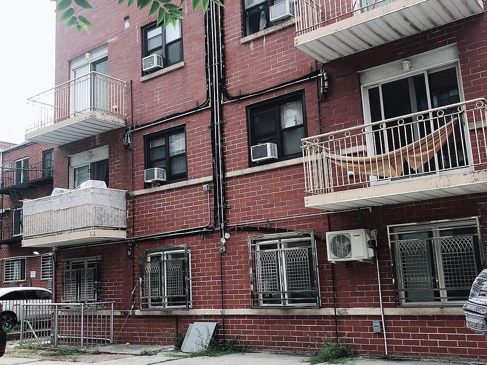 1st image of 14726 Barclay Ave #1