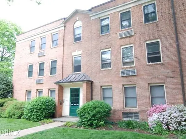 4818 Chevy Chase Dr #2, Chevy Chase, MD 20815