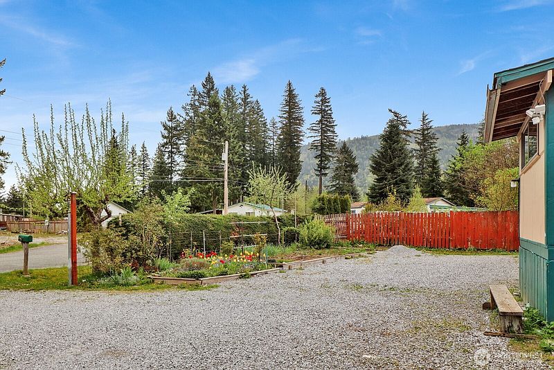 4th image of 6245 Laurel Place