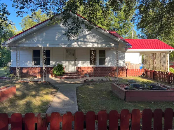 204 N Hickory St, Beebe, AR 72012