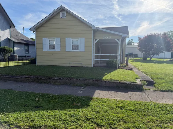 306 N Main St, De Graff, OH 43318