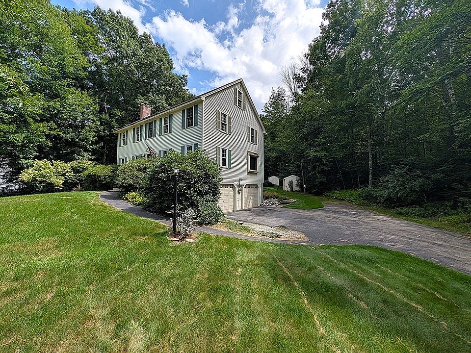 1st image of 2 Nutfield Dr