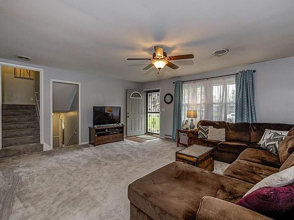 5th image of 717 Melinda Dr
