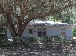 519 Mariners Lake Dr, Interlachen, FL 32148