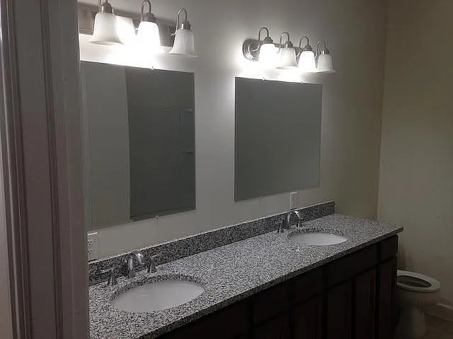 209 1/2 E Michigan Ave #3 — Photo 3