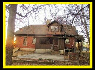 118 N Clark St, Everton, MO 65646
