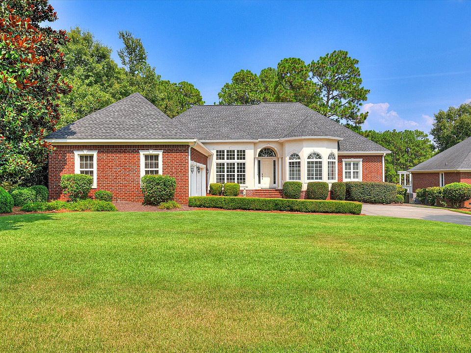 1st image of 405 Spalding Lake Cir