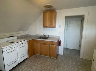 2 Linden Ave, Morton, PA 19070