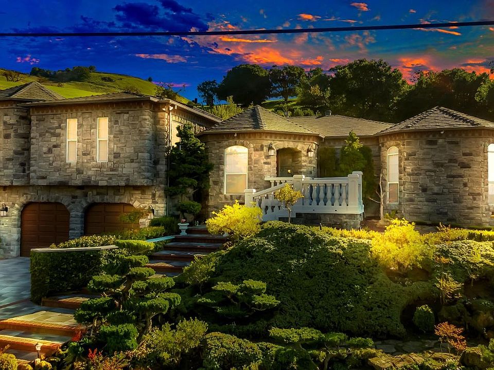1st image of 15750 Simoni Dr